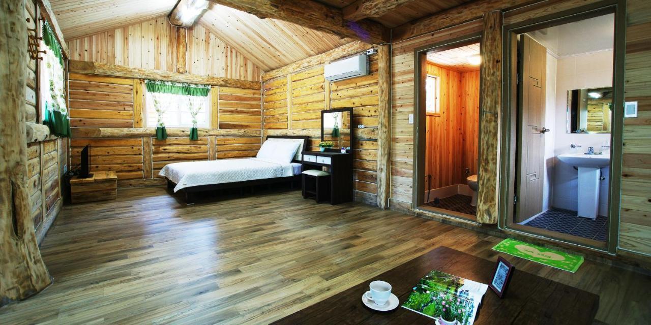 Jeju Joa Log Pension 西归浦市 外观 照片